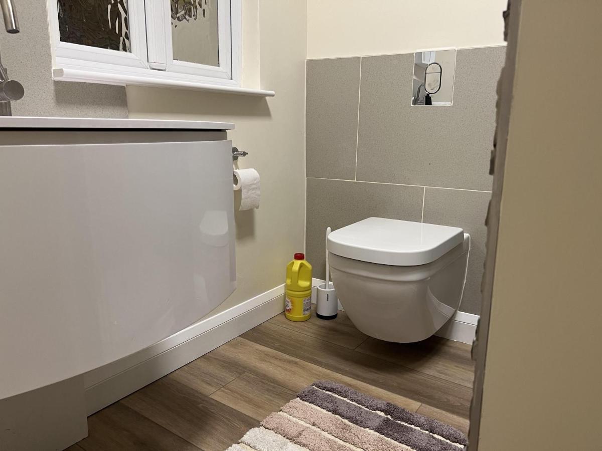 Charming Woodland Lodge 2 Person 1 Bedroom Горад Грэйт Ярмут Екстериор снимка