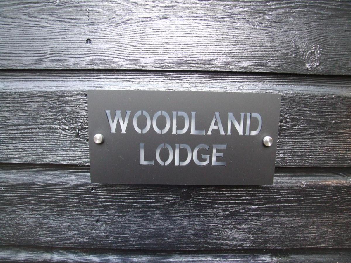 Charming Woodland Lodge 2 Person 1 Bedroom Горад Грэйт Ярмут Екстериор снимка