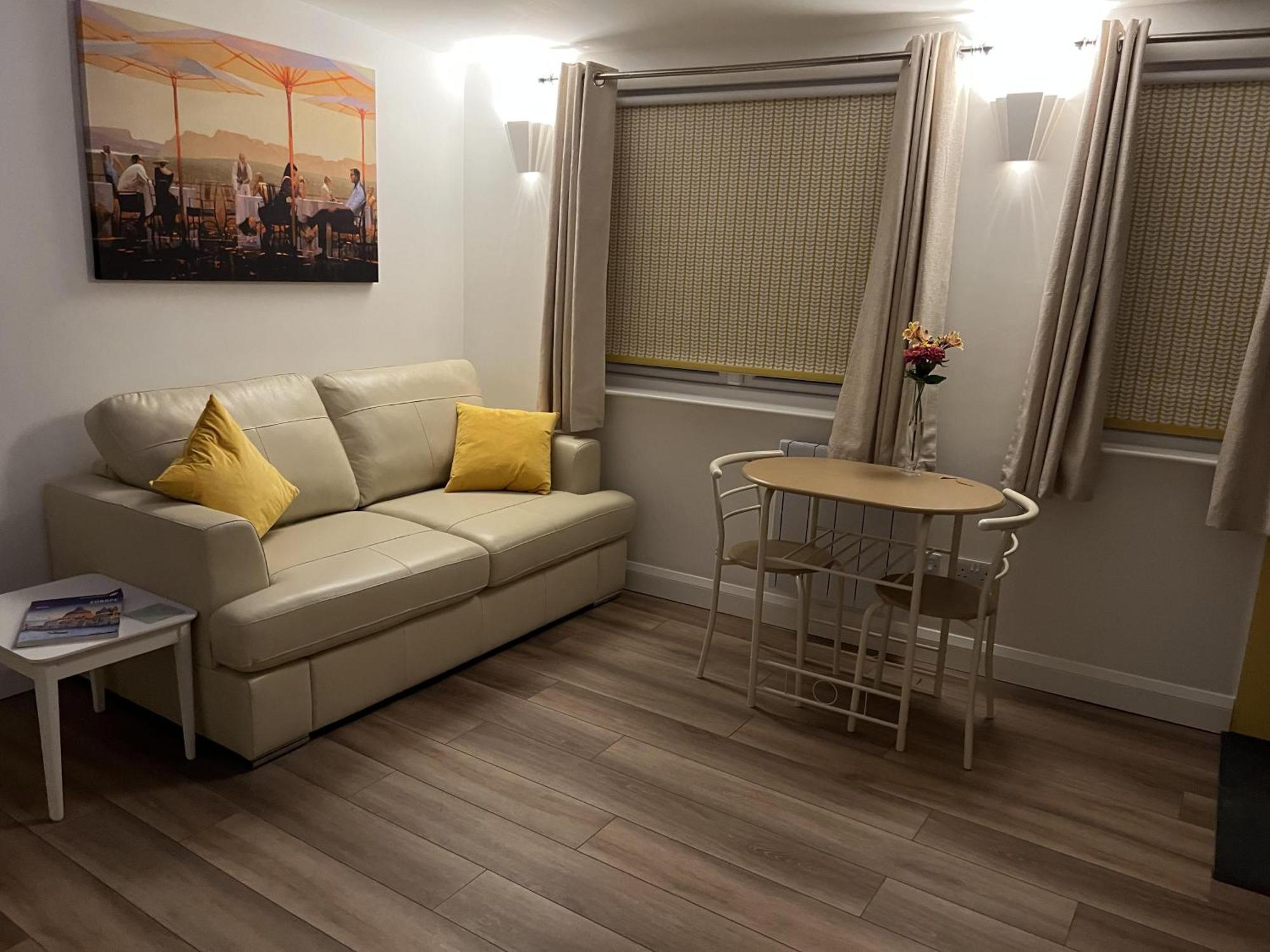 Charming Woodland Lodge 2 Person 1 Bedroom Горад Грэйт Ярмут Екстериор снимка